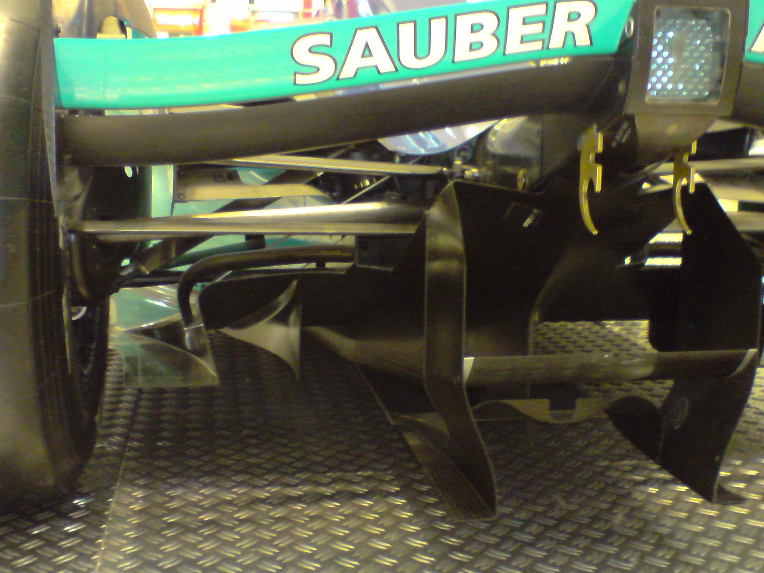 Sauber 19 (5).JPG
